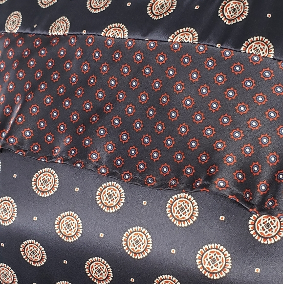 Banana Republic dress, navy & red, 100% Silk - Picture 6 of 8